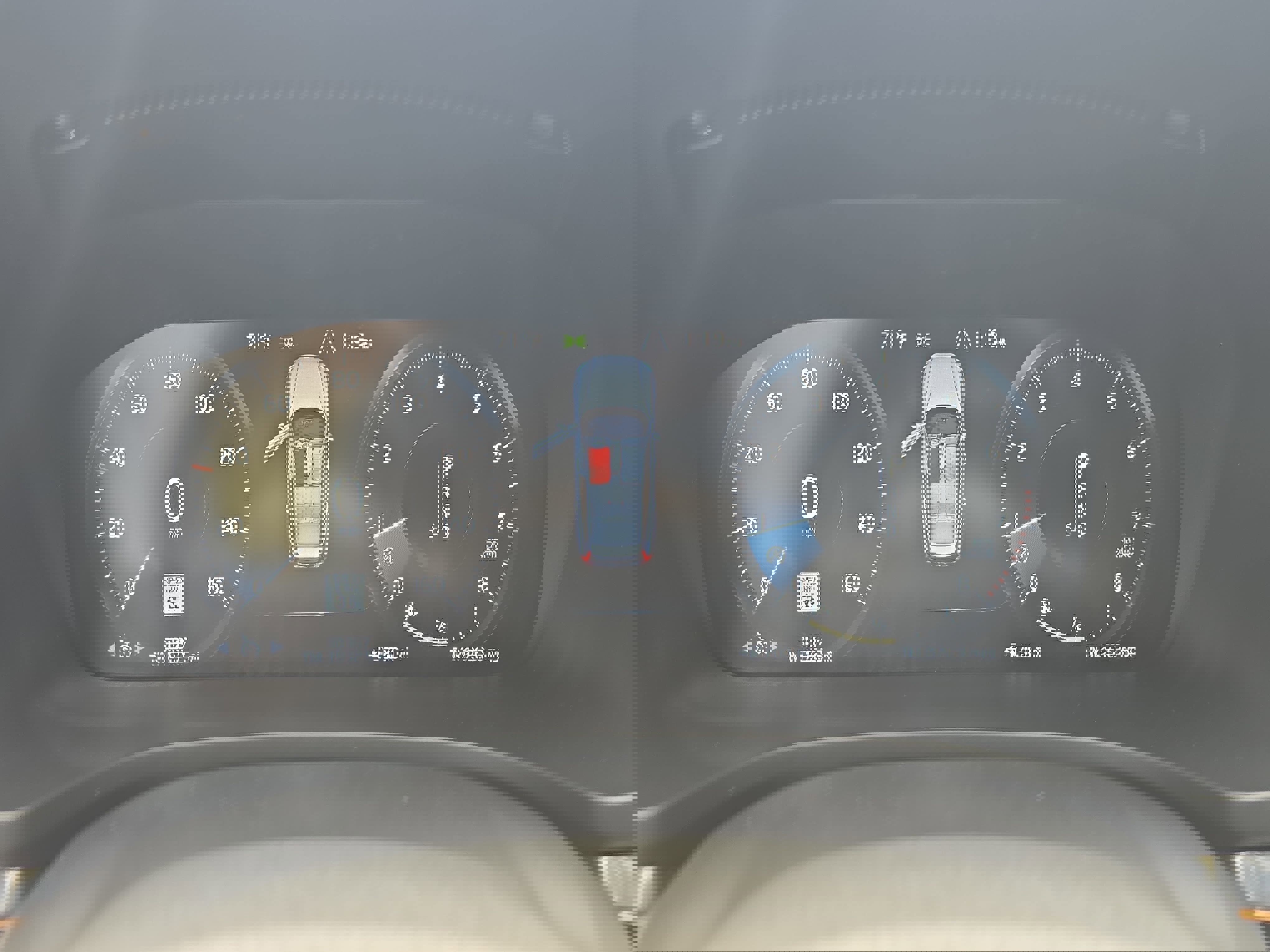 Used 2020 Volvo V60 T5 Cross Country w/ Protection Package Premier image 18