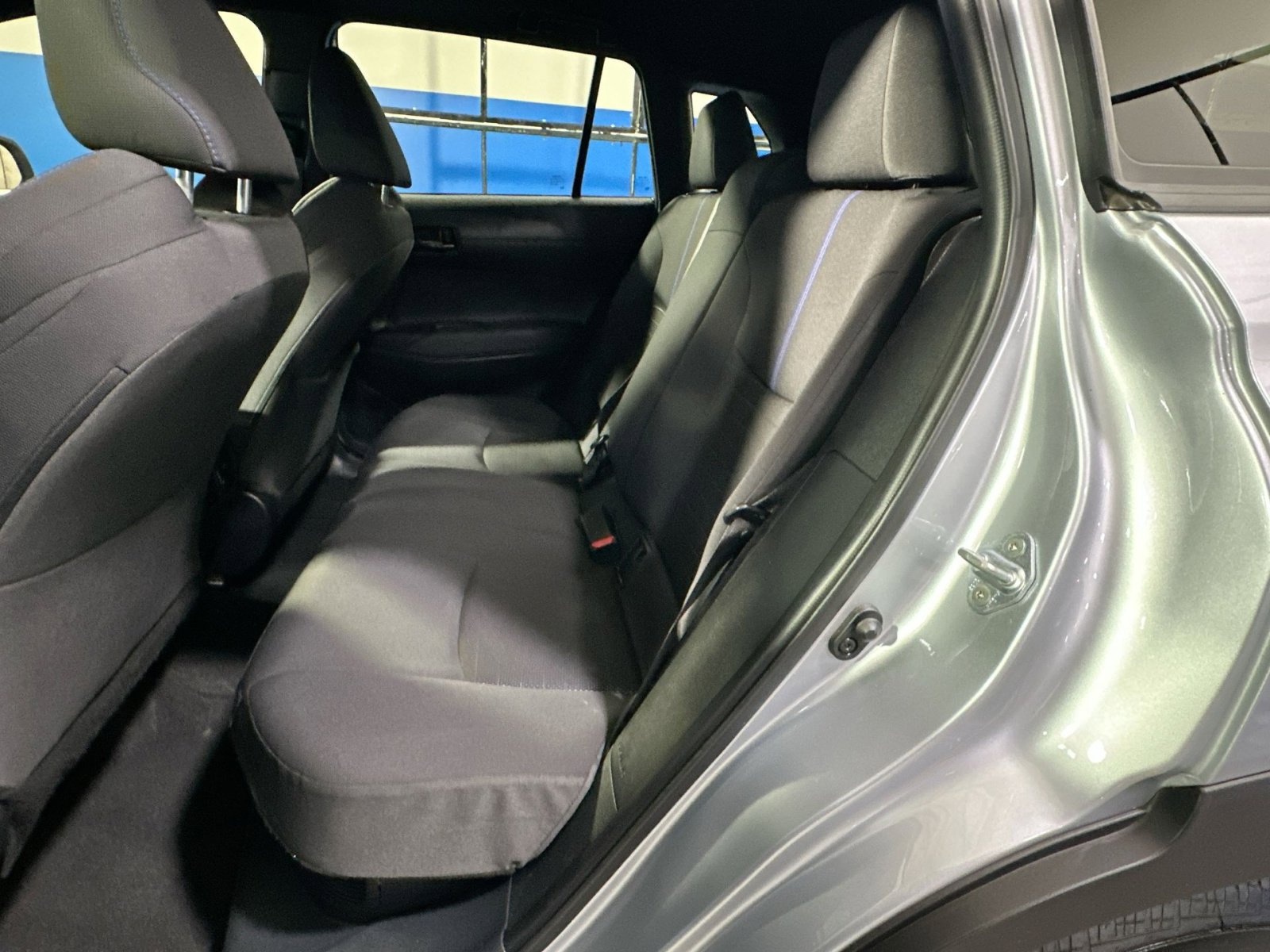 Used 2024 Toyota Corolla Cross SE w/ Moonroof Package image 32