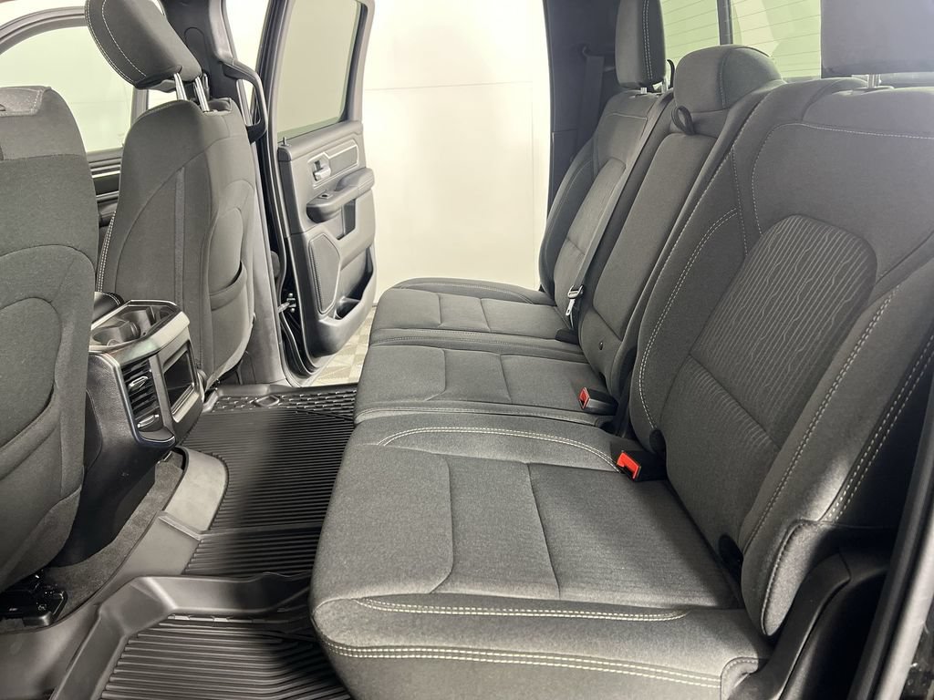 Used 2024 RAM 1500 Big Horn AWD/4WD image 23
