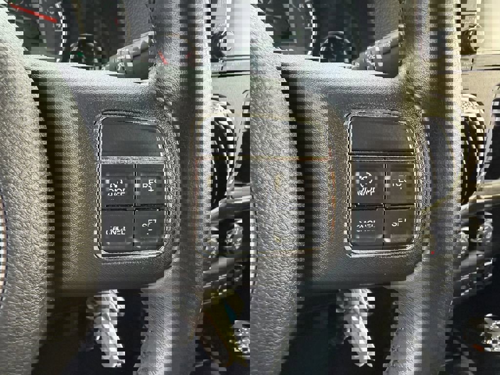 Used 2012 Jeep Wrangler Unlimited Sahara w/ Dual Top Group image 32