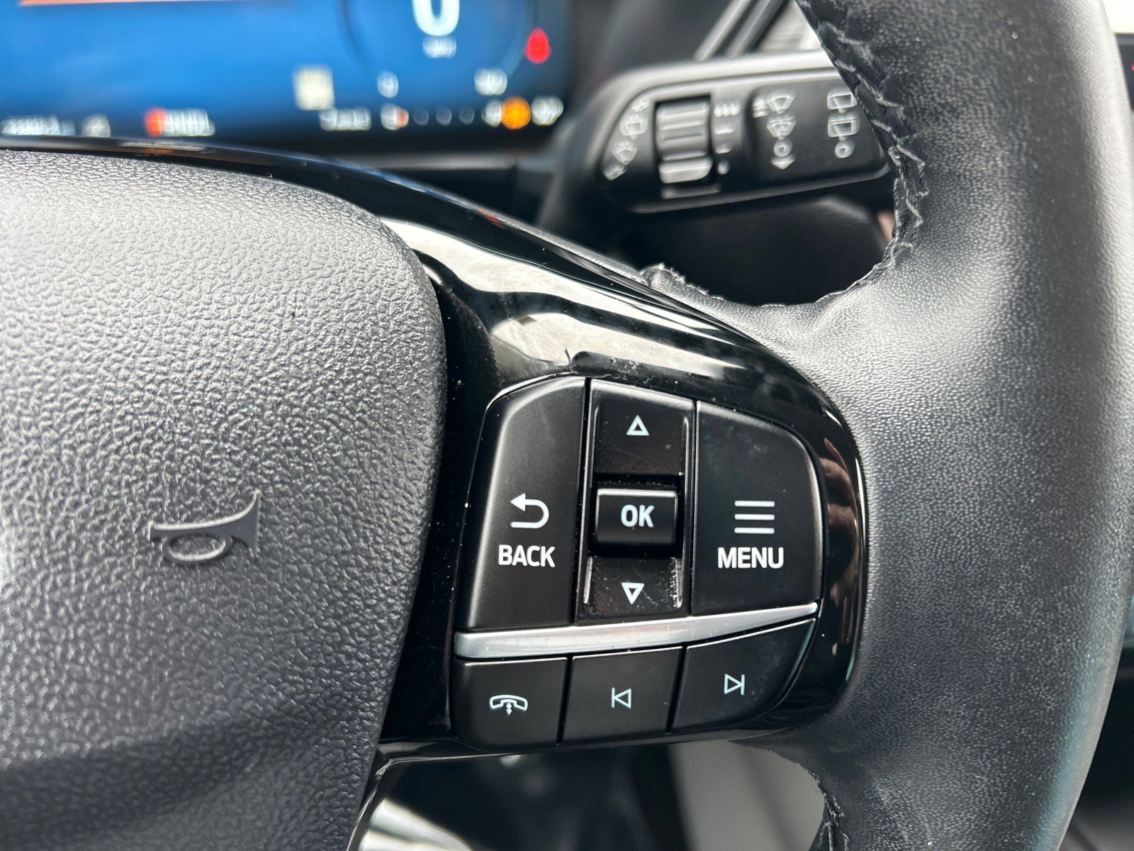 Certified 2023 Ford Escape Platinum image 25