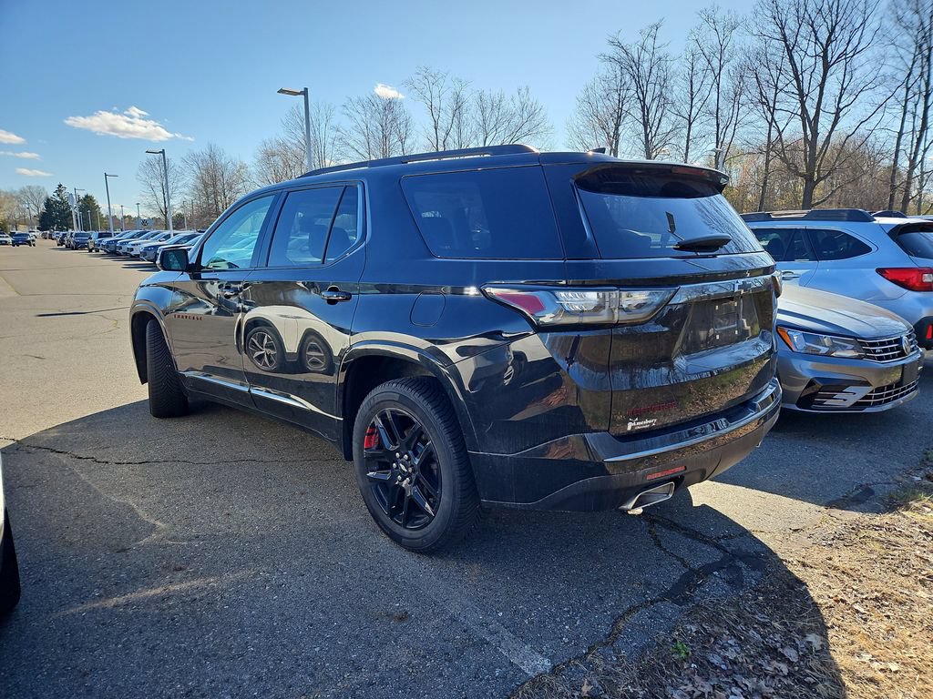 Used 2019 Chevrolet Traverse Premier w/ Redline Edition AWD/4WD image 2