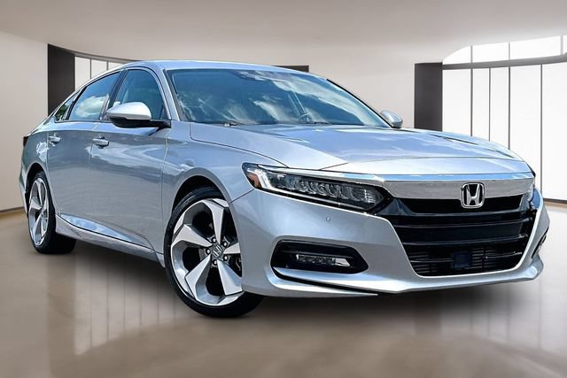 Used 2020 Honda Accord Touring image 3
