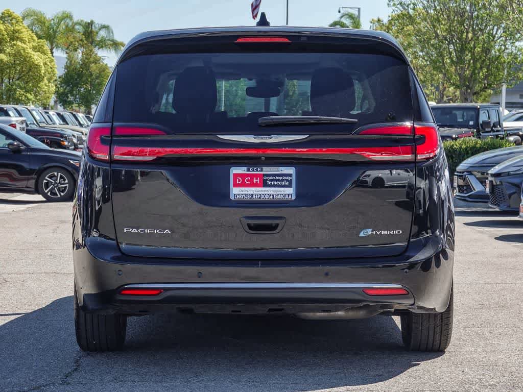 Certified 2023 Chrysler Pacifica Limited image 5