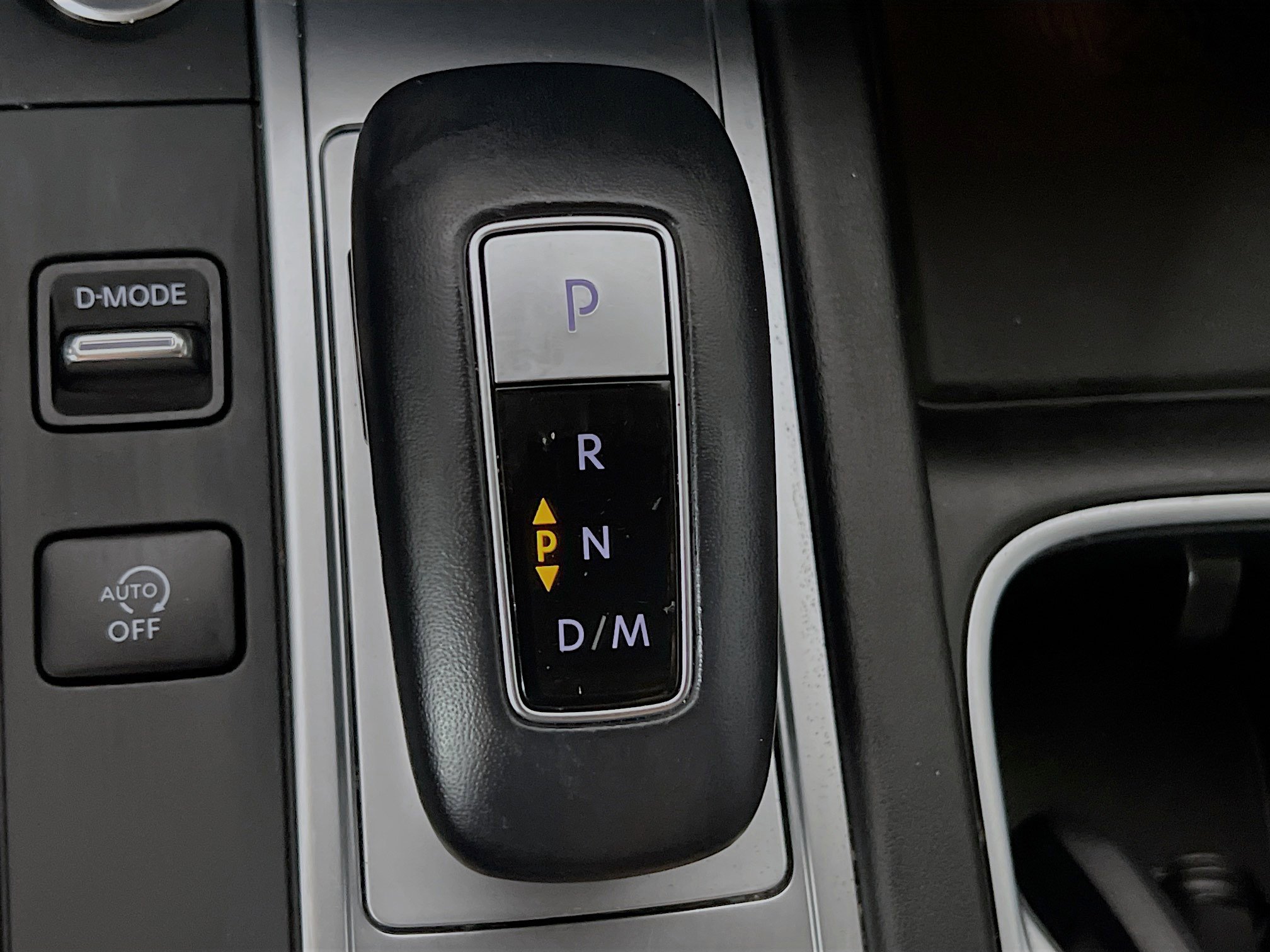 Used 2023 INFINITI QX60 Luxe w/ Cargo Package FWD image 24