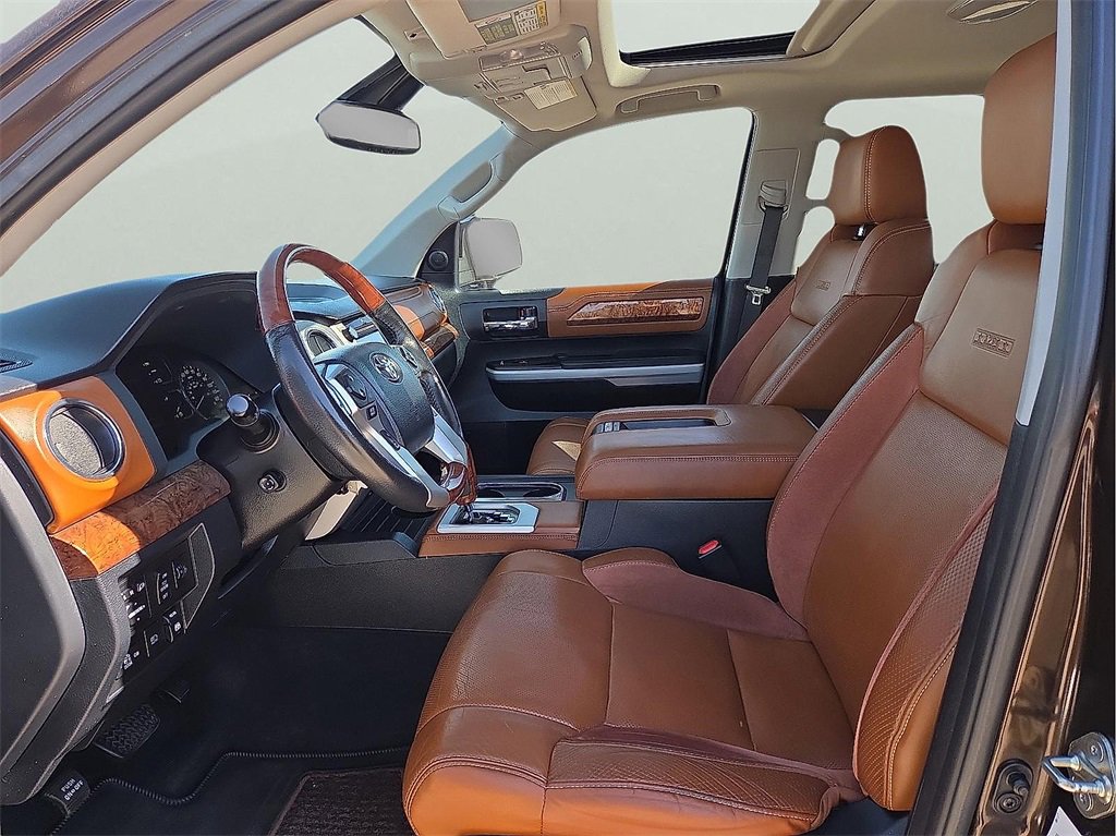 Used 2018 Toyota Tundra SR5 image 11