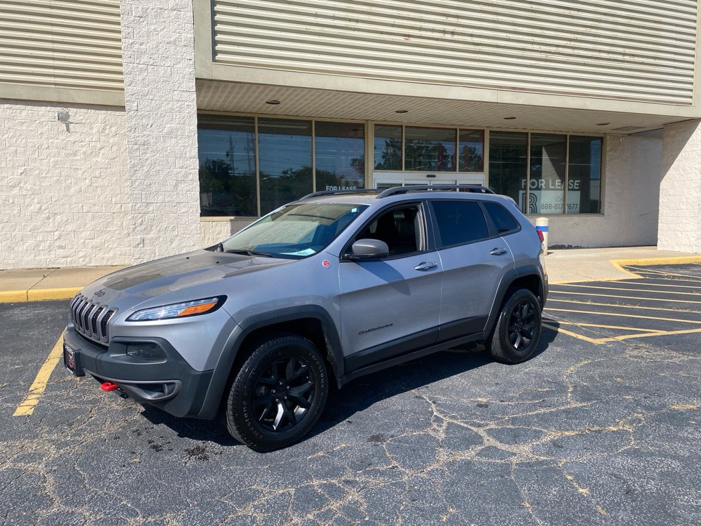 Used 2018 Jeep Cherokee Trailhawk w/ Comfort/Convenience Group image 1