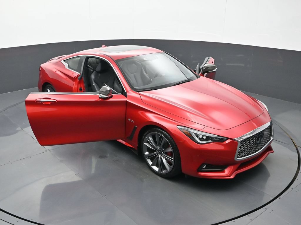Used 2018 INFINITI Q60 Red Sport 400 AWD/4WD image 31