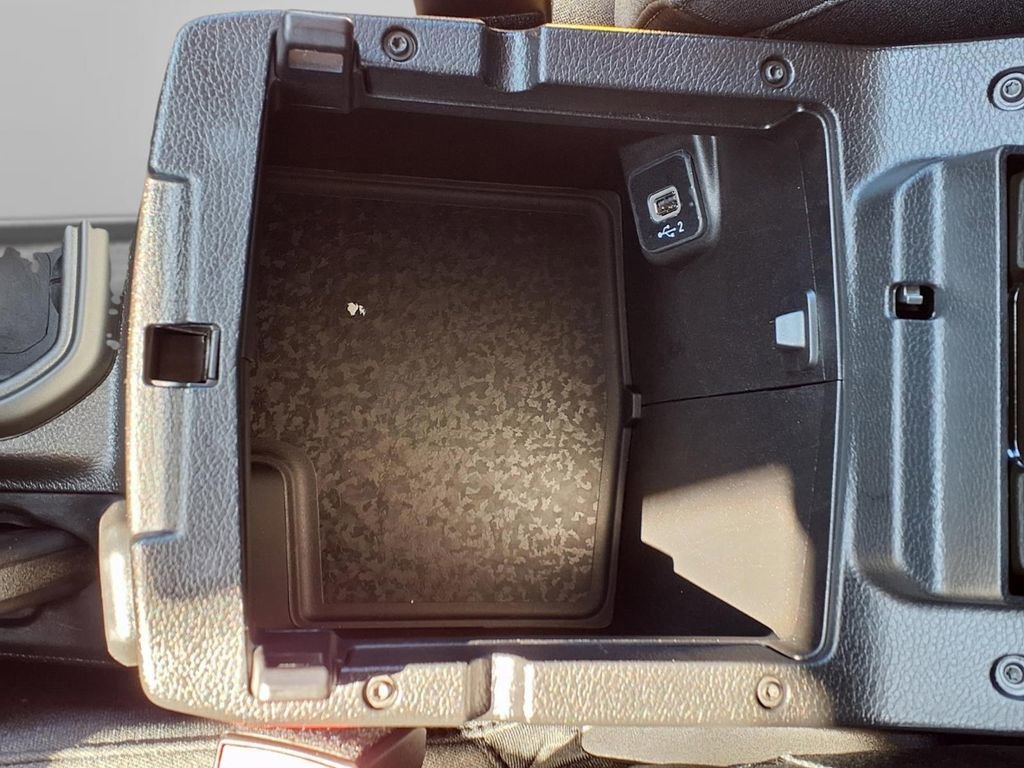 Used 2025 Jeep Wrangler Willys image 12