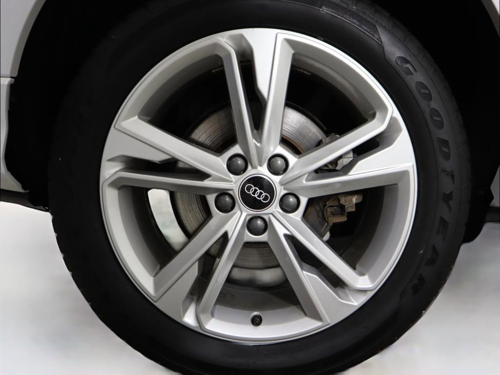 Certified 2023 Audi Q3 2.0T Premium Plus image 30