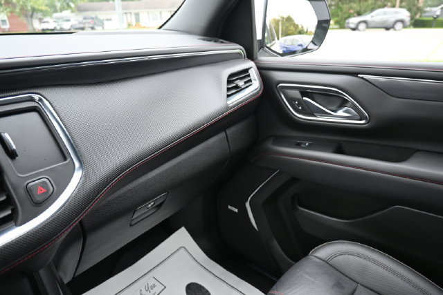 Used 2024 Chevrolet Tahoe RST w/ Luxury Package AWD/4WD image 30