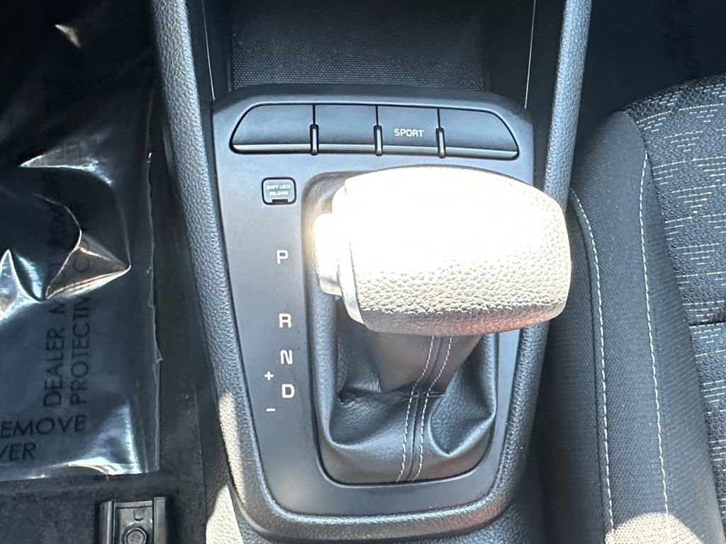 Used 2022 Kia Rio S w/ Technology Package image 17