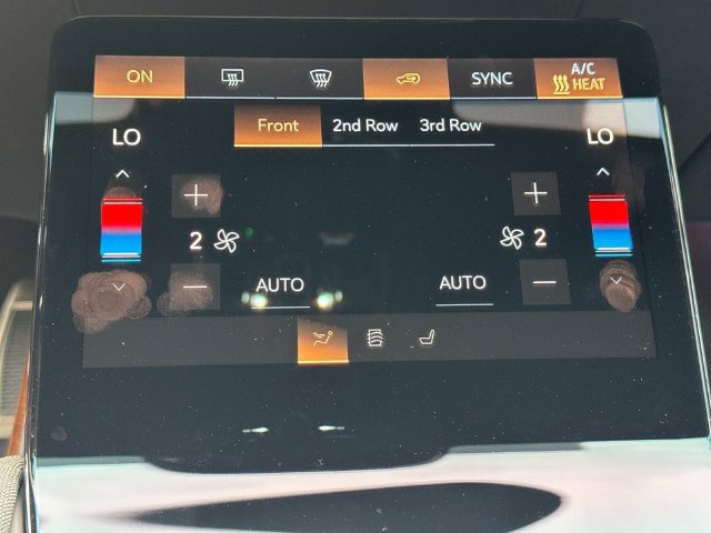 New 2026 Cadillac Vistiq Premium Luxury AWD/4WD image 22