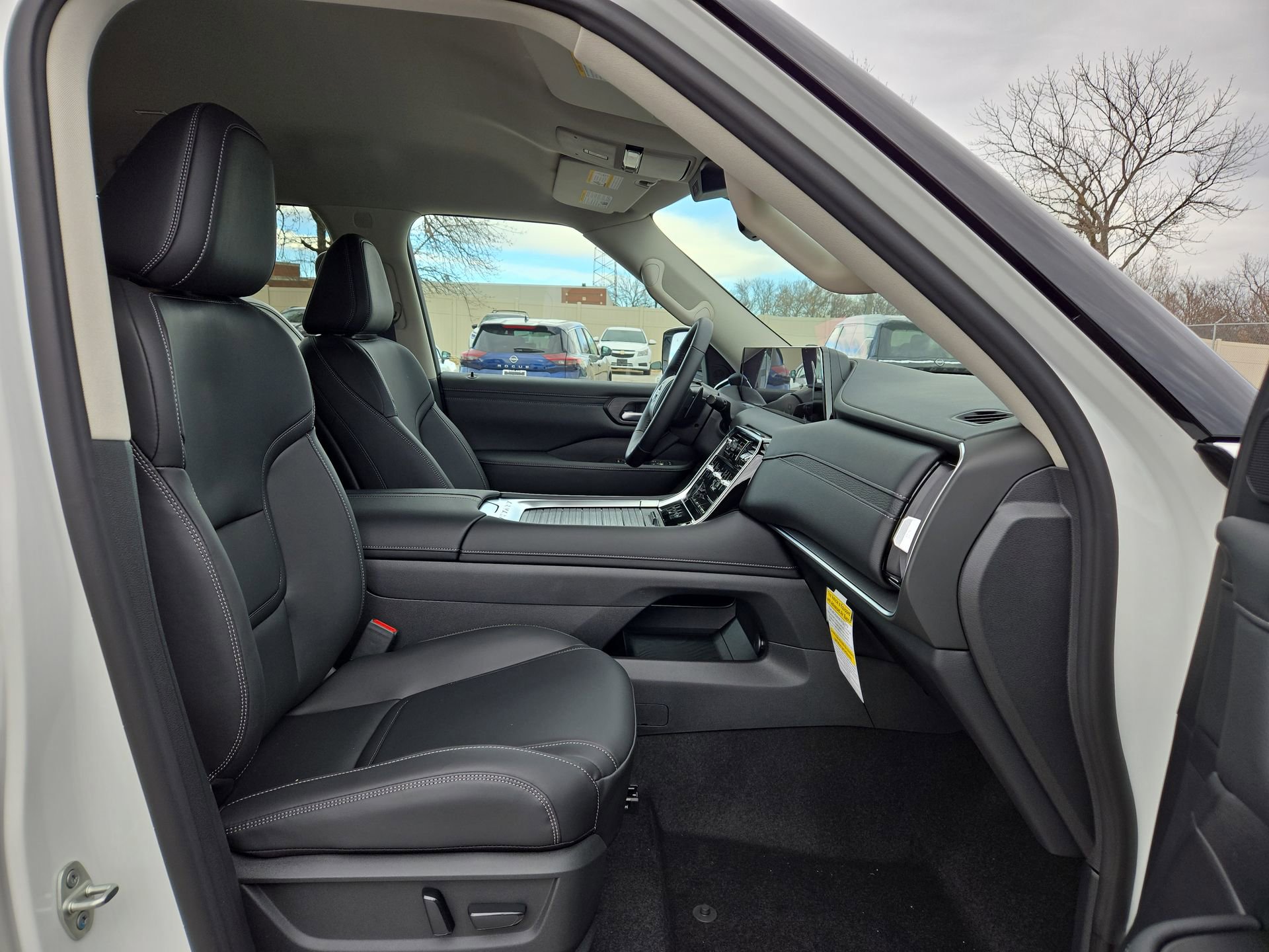 New 2026 Nissan Armada SV image 15