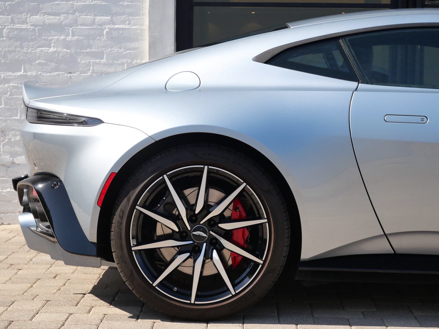 Used 2020 Aston Martin V8 Vantage Coupe RWD image 15