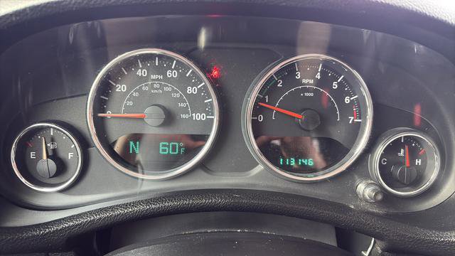 Used 2013 Jeep Wrangler Unlimited Sport image 28