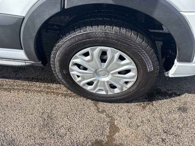 Used 2023 Ford Transit 350 XLT image 33