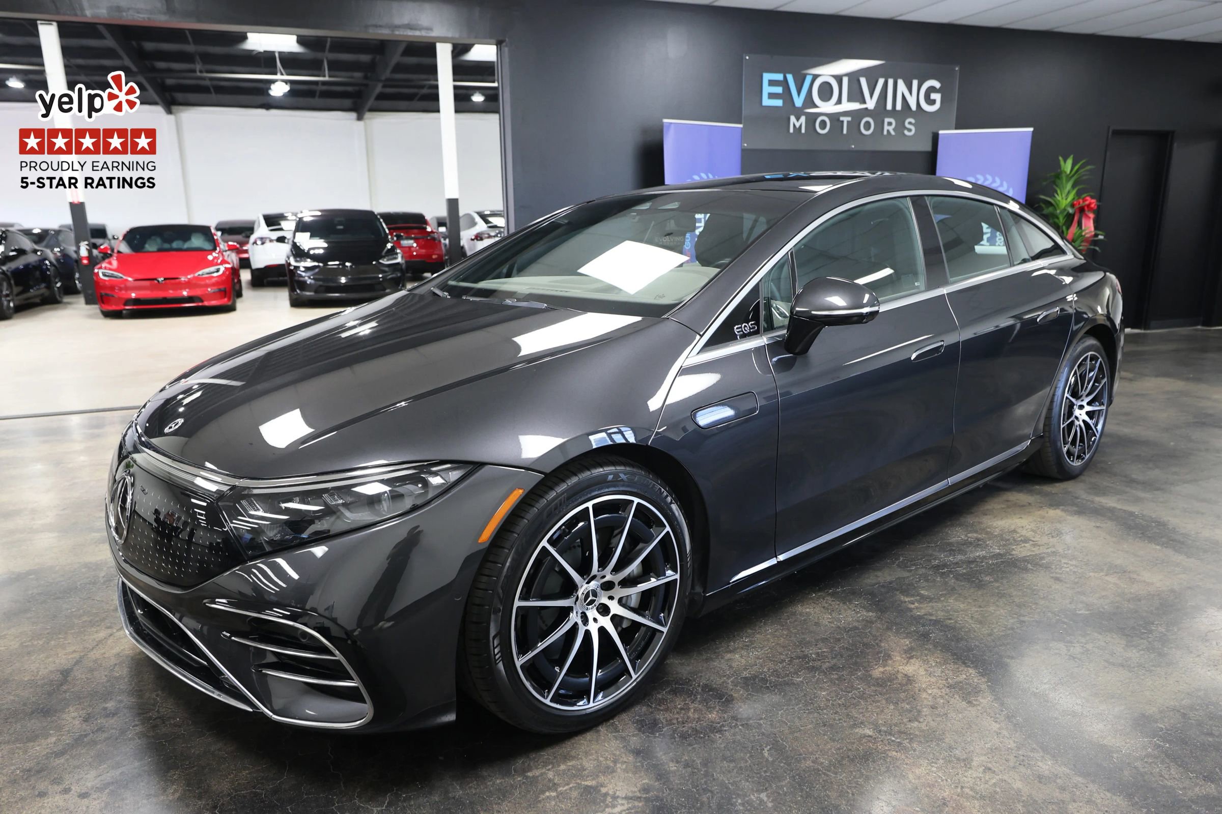 Used 2024 Mercedes-Benz EQS 580 4MATIC Sedan image 1