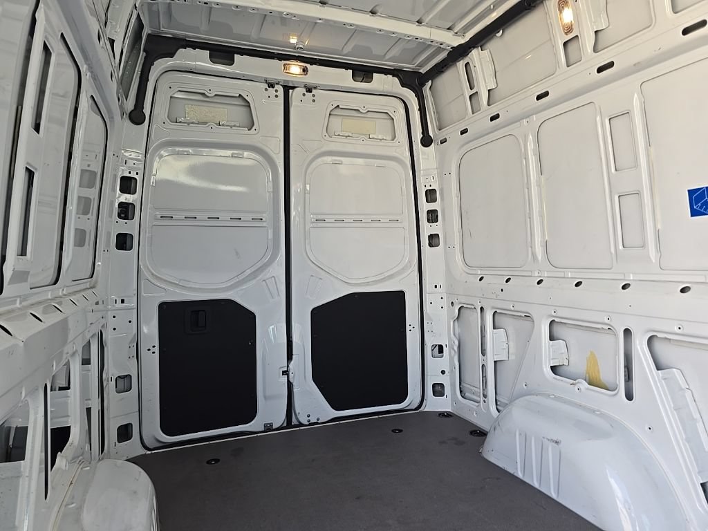 Used 2024 Mercedes-Benz Sprinter 2500 image 14