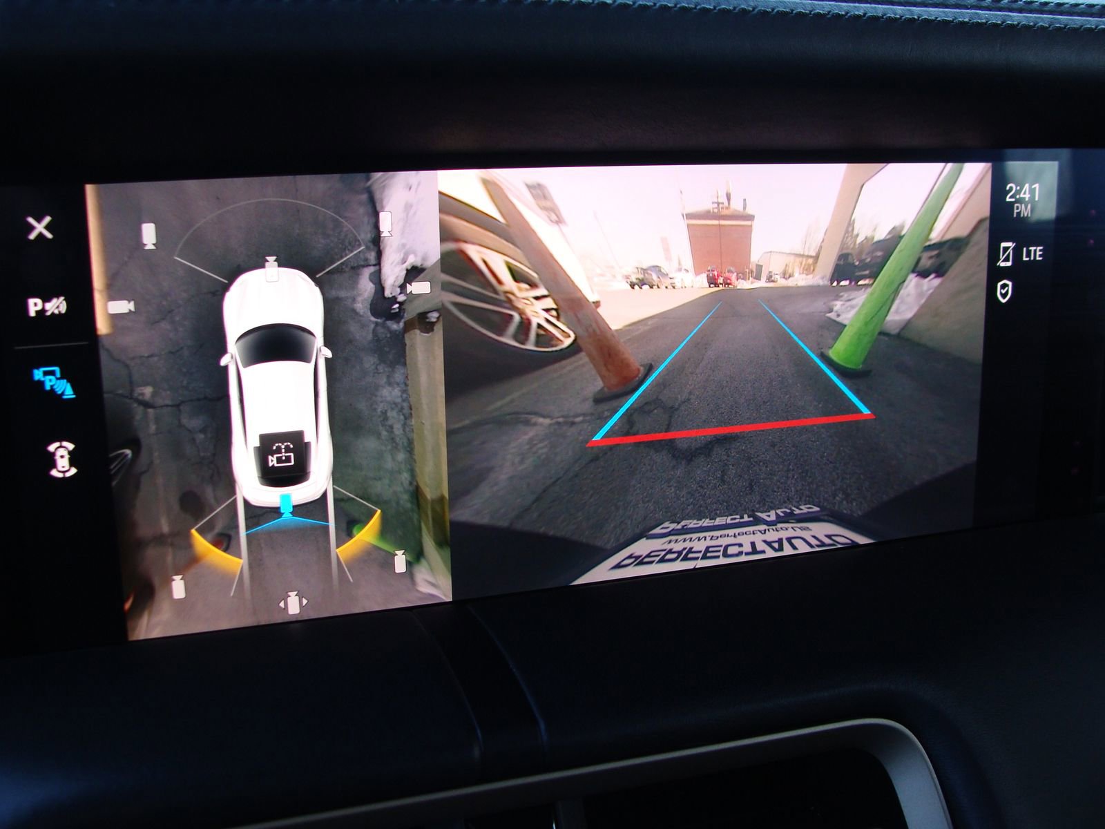 Used 2020 Porsche Taycan 4S image 23