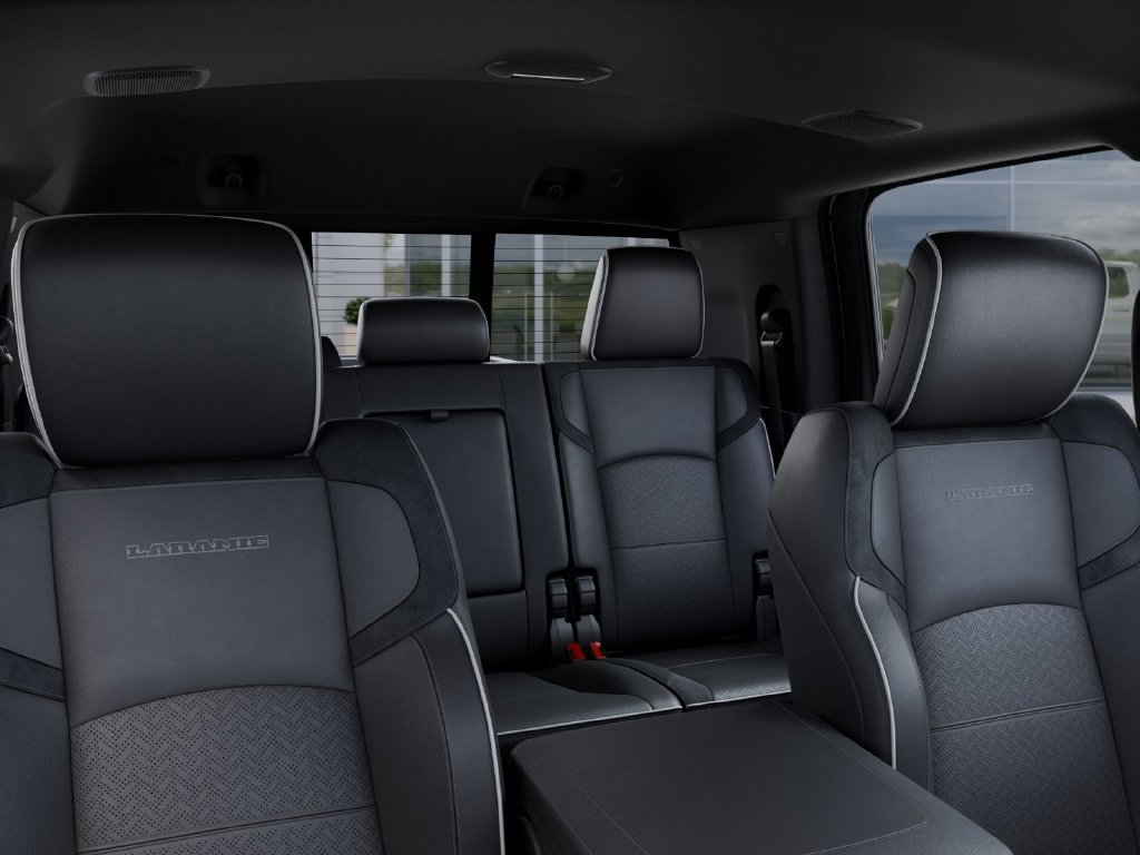 New 2026 RAM 2500 Laramie AWD/4WD image 27