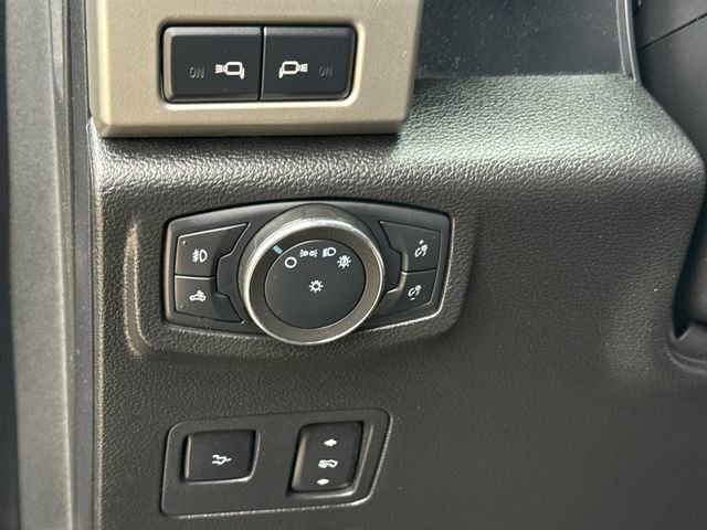 Used 2020 Ford F350 Lariat w/ Lariat Ultimate Package AWD/4WD image 23