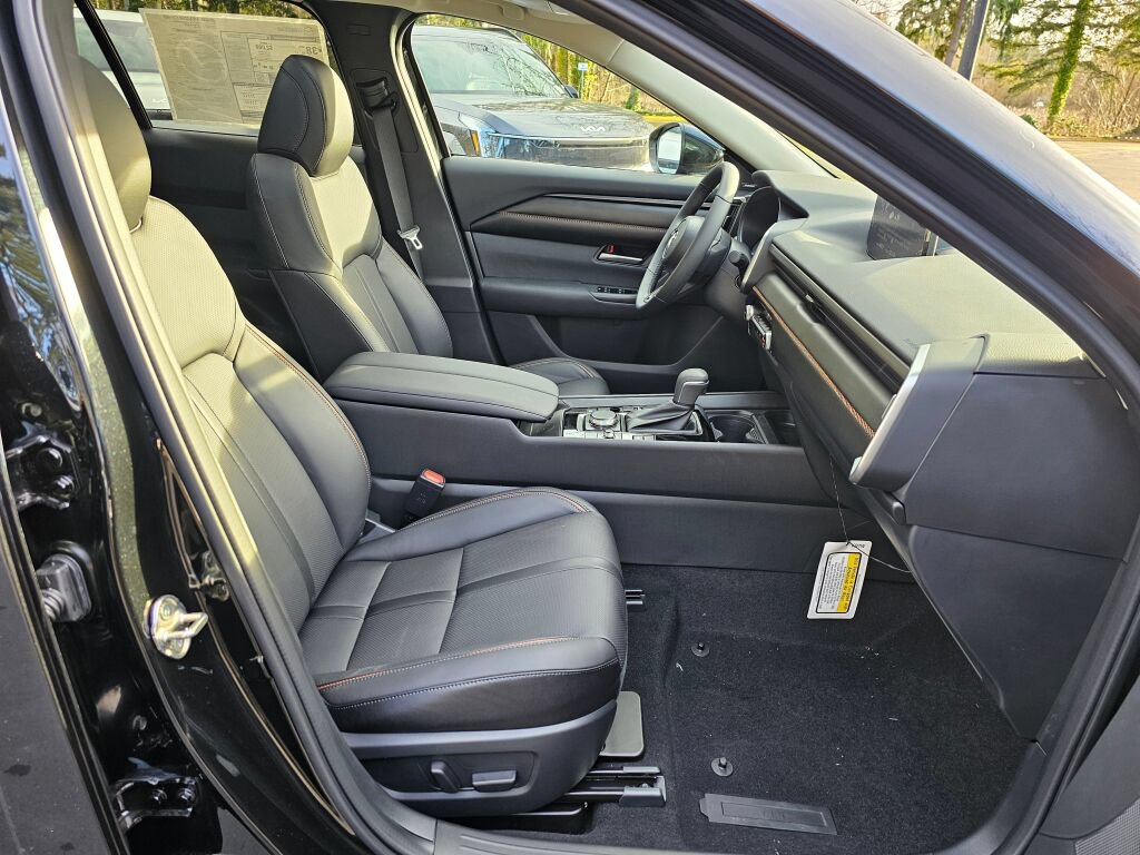 New 2026 MAZDA CX-50 AWD 2.5 Hybrid w/ Weather Package image 30