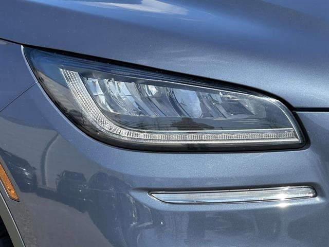 Used 2022 Lincoln Corsair AWD w/ Equipment Group 101A image 8