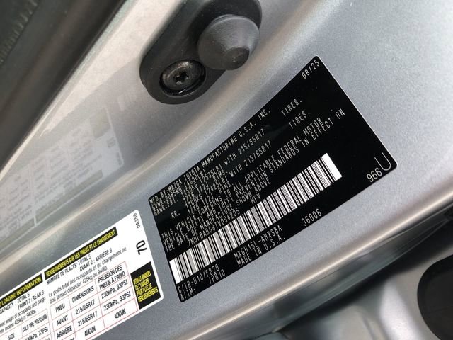 Used 2026 Toyota Corolla Cross SE image 30