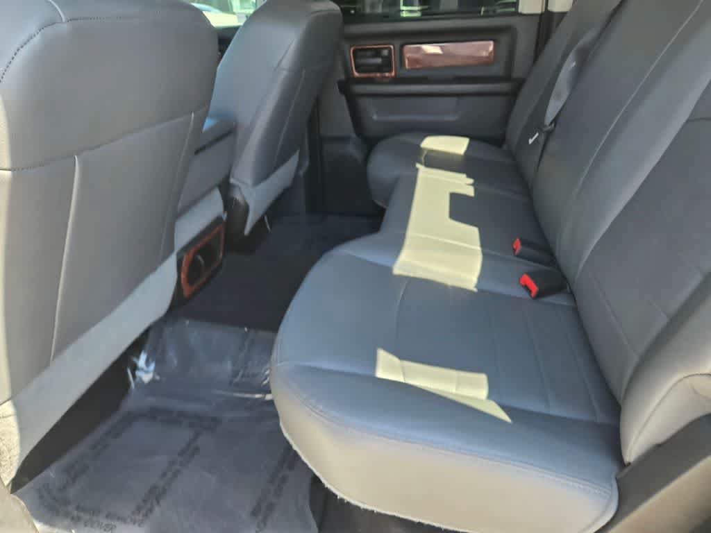 Used 2018 RAM 3500 Tradesman w/ Chrome Appearance Group RWD image 12