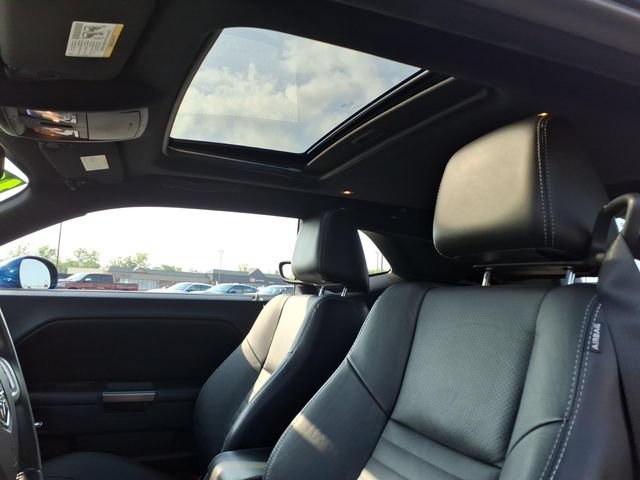 Used 2012 Dodge Challenger R/T RWD image 15