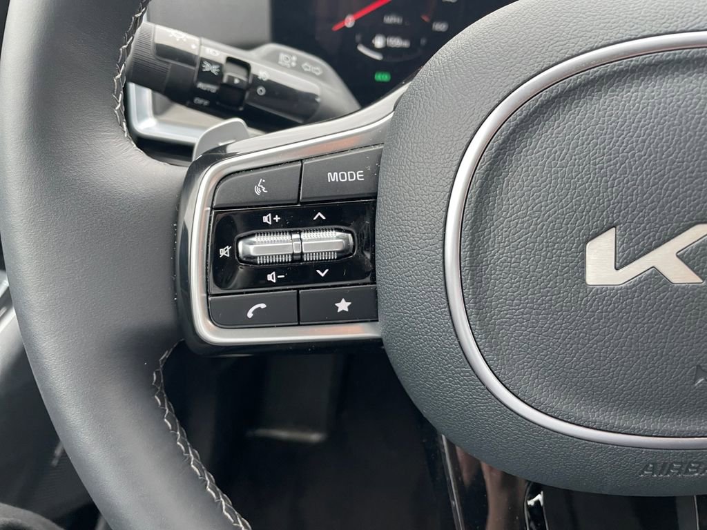 Used 2025 Kia Sorento SX Prestige image 10