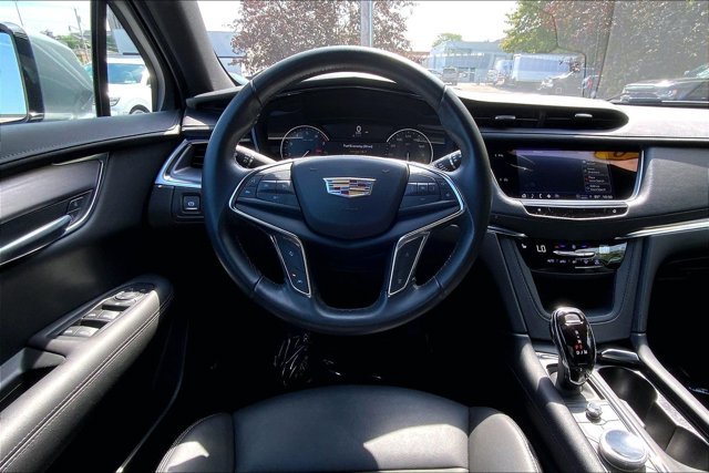 Used 2023 Cadillac XT5 Luxury AWD/4WD image 4