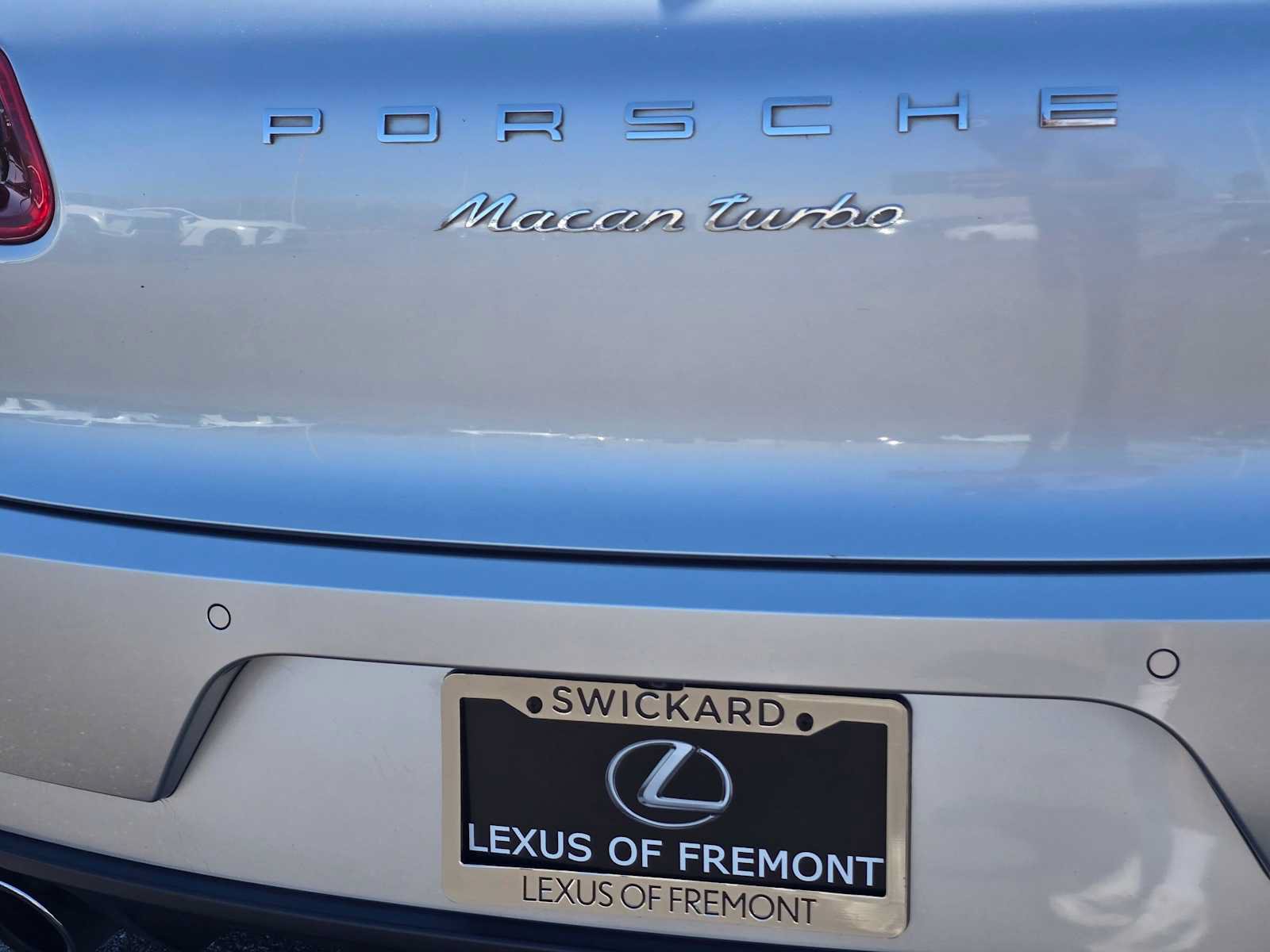 Used 2015 Porsche Macan Turbo AWD/4WD image 13
