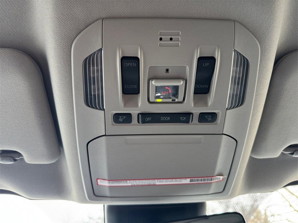 Used 2022 Toyota Highlander XLE image 26