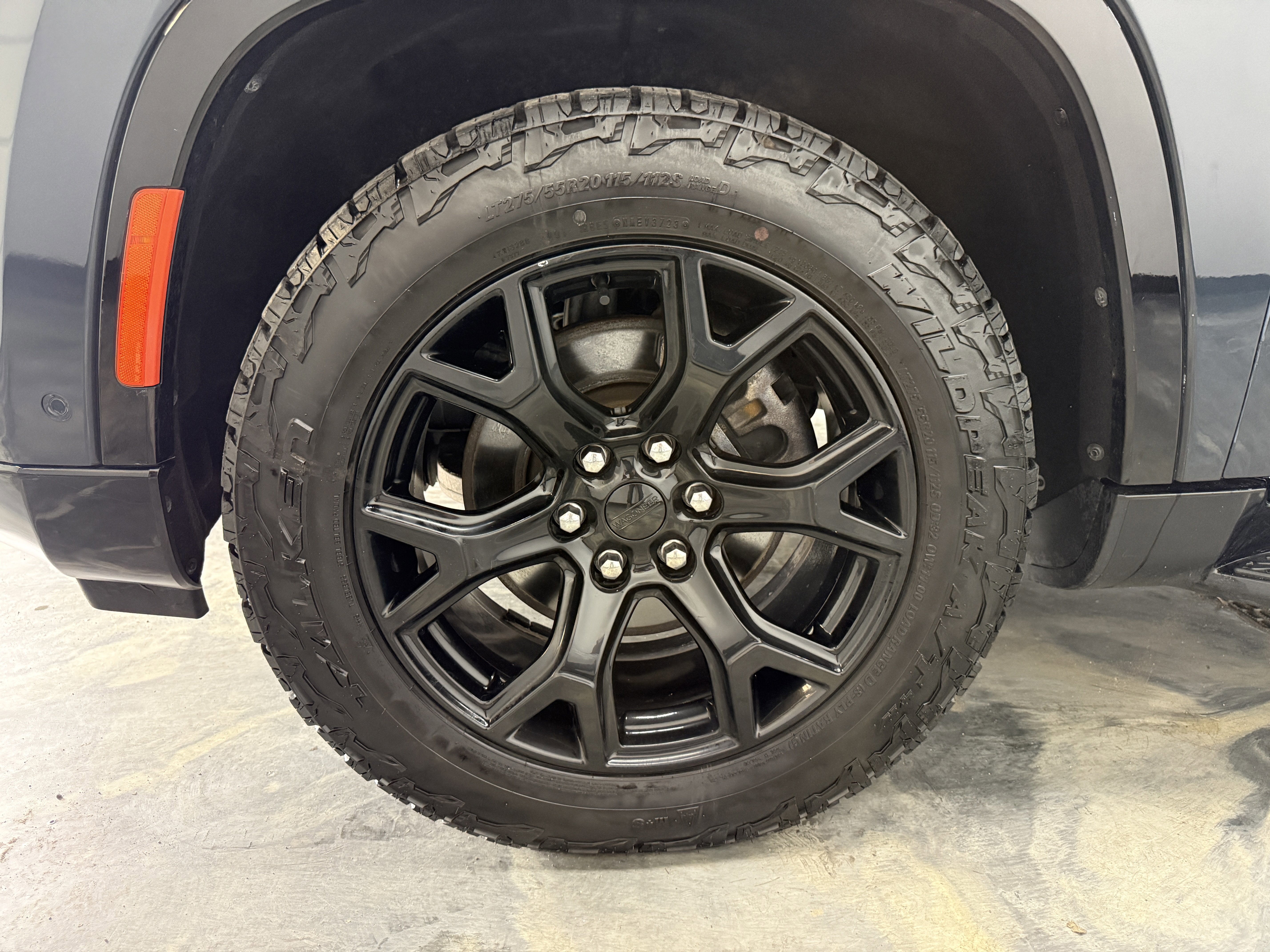 Used 2023 Jeep Wagoneer Series II image 31