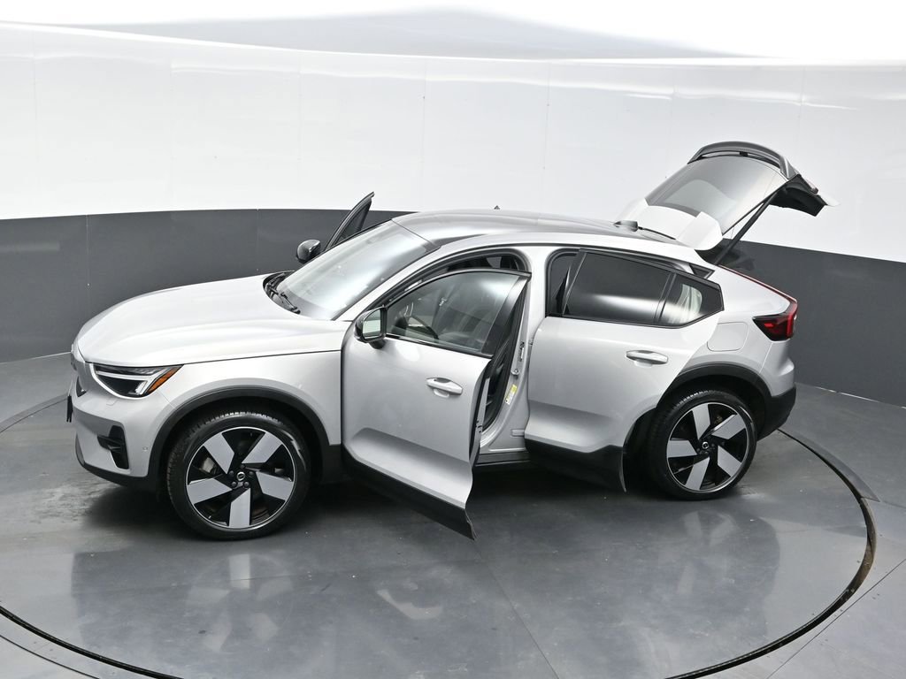 Used 2023 Volvo C40 P8 Recharge Ultimate image 36