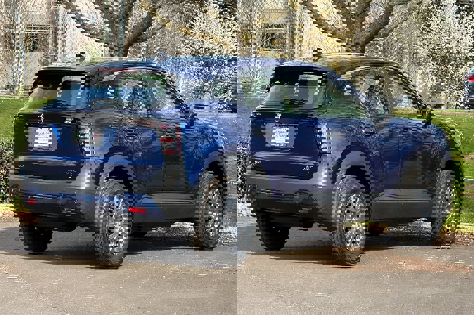 New 2026 Nissan Kicks S image 2