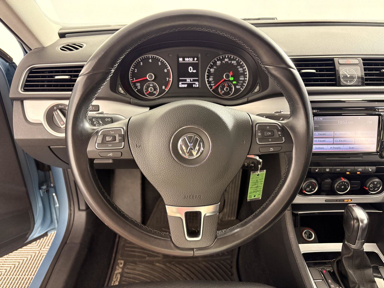Used 2013 Volkswagen Passat 2.5 SE FWD image 26