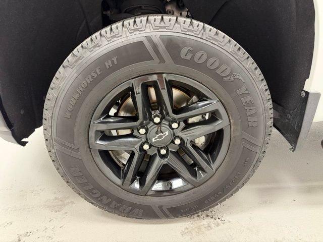Certified 2019 Chevrolet Silverado 1500 LT Trail Boss w/ Convenience Package AWD/4WD image 17