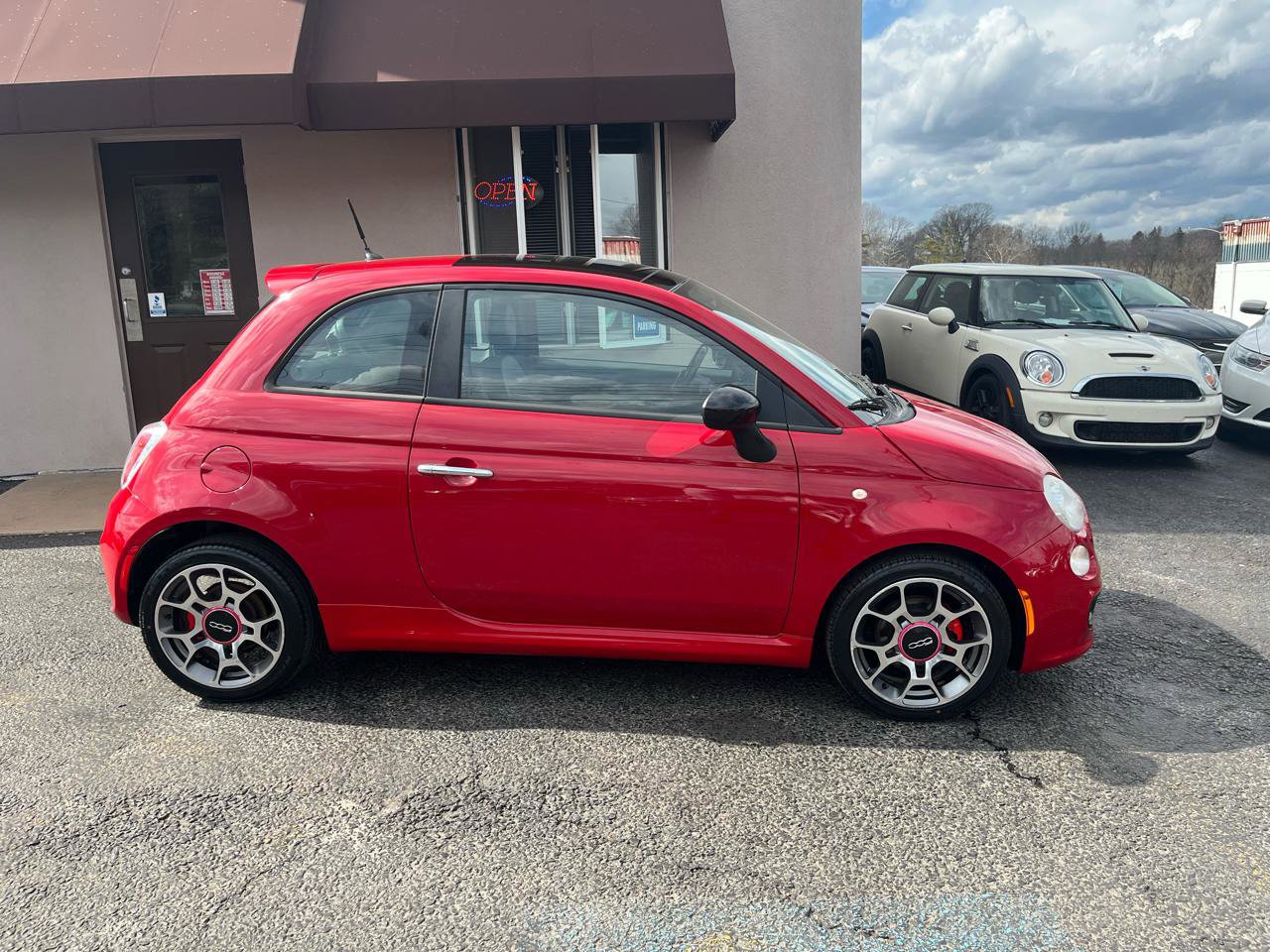 Used 2012 FIAT 500 Sport w/ Safety & Convenience Pkg image 4