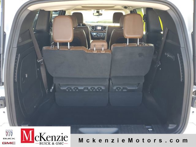 Used 2019 Chrysler Pacifica Limited FWD image 32