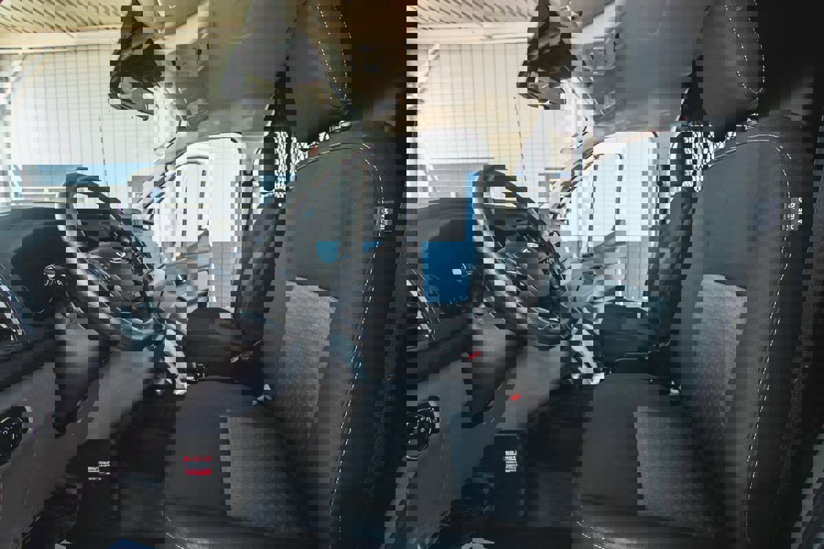 Used 2023 Ford Transit 250 T-250 RWD Low Roof w/ Exterior Upgrade Package image 8