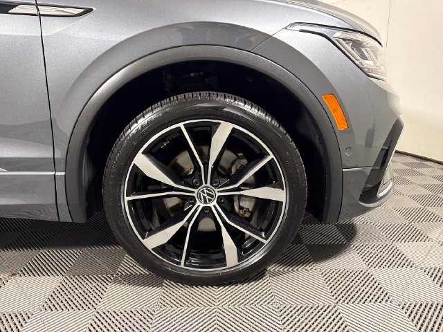 Certified 2023 Volkswagen Tiguan SEL R-Line AWD/4WD image 11
