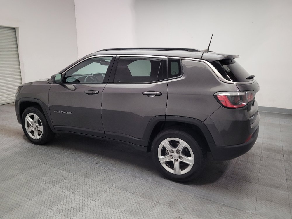 Used 2023 Jeep Compass Latitude AWD/4WD image 3