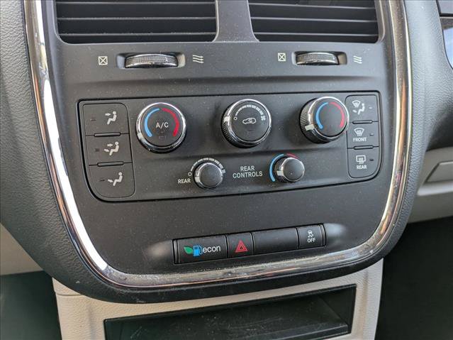 Used 2019 Dodge Grand Caravan SE FWD image 13