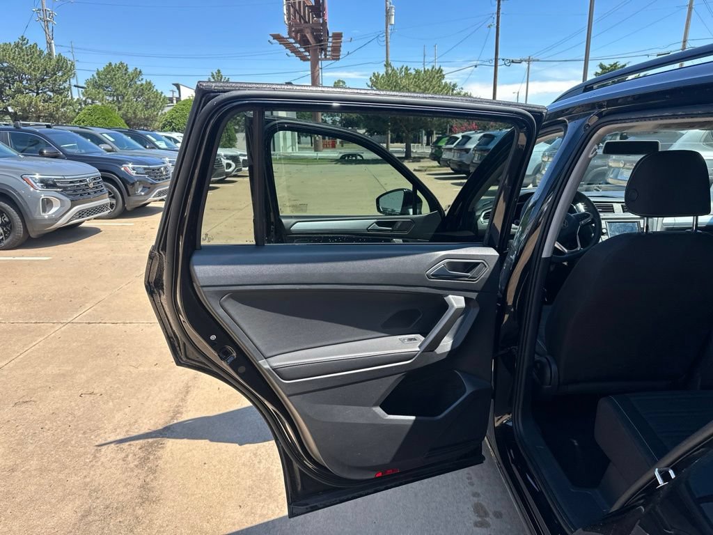 Used 2022 Volkswagen Tiguan S FWD image 13
