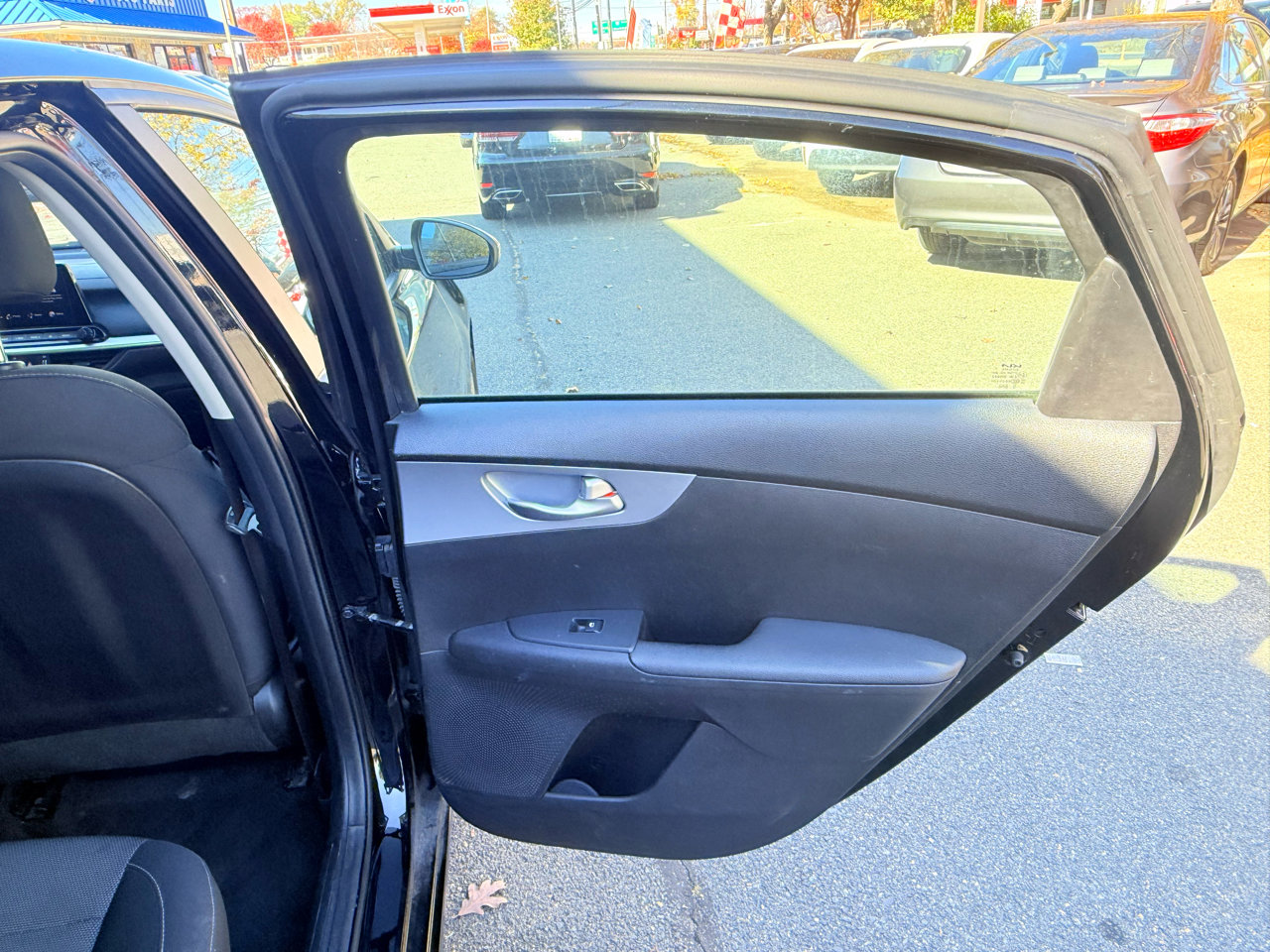 Used 2023 Kia Forte LXS image 30