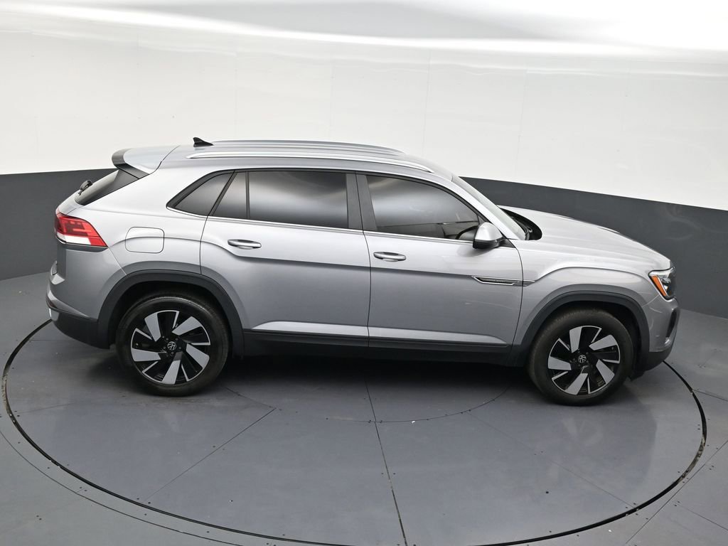 Used 2024 Volkswagen Atlas Cross Sport SE image 18