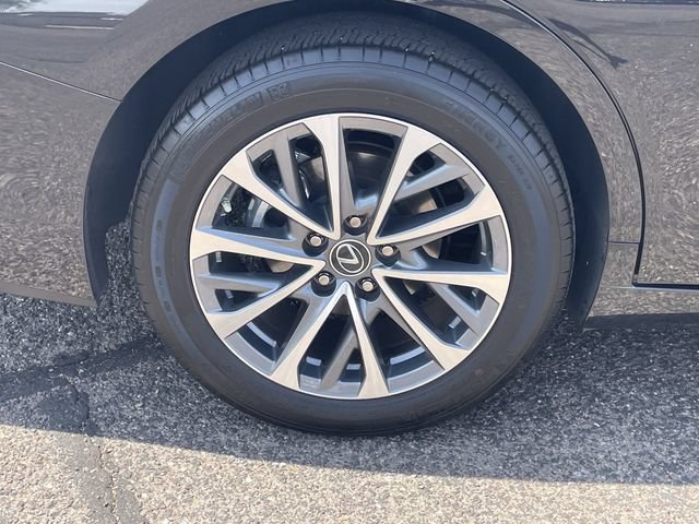 Used 2024 Lexus ES 350 FWD image 9